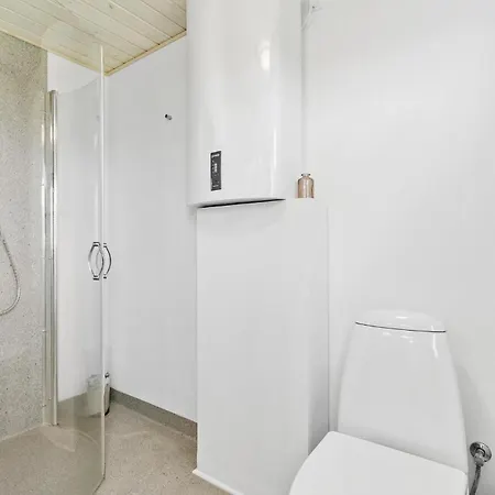 1 Bedroom Amazing In Skjern 펜션 흐비드 산드